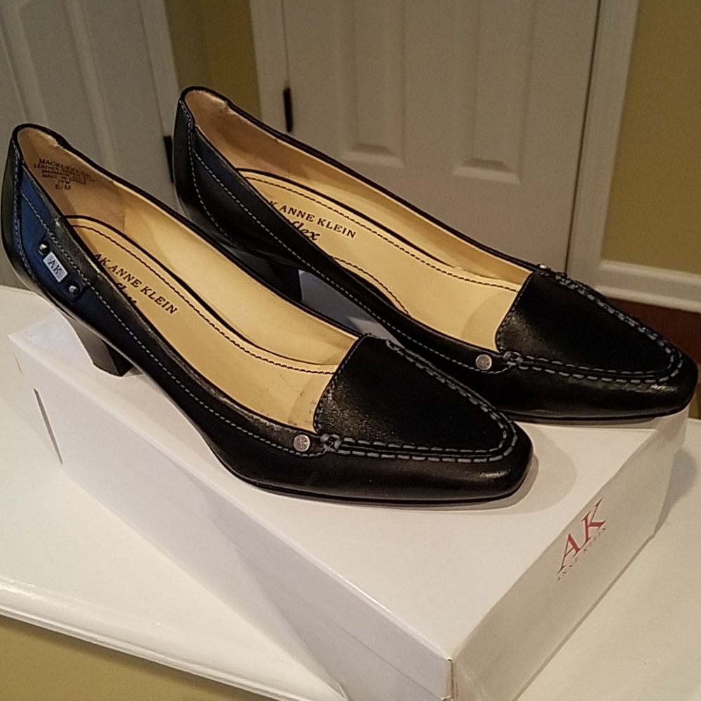 🎉Anne Klein size 6 1/2🎉